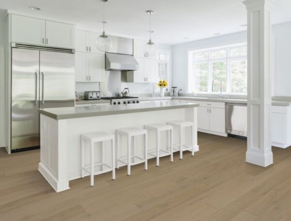 Mohawk UltraWood Select Crosby Cove Chiffon Oak 7" - Image 2