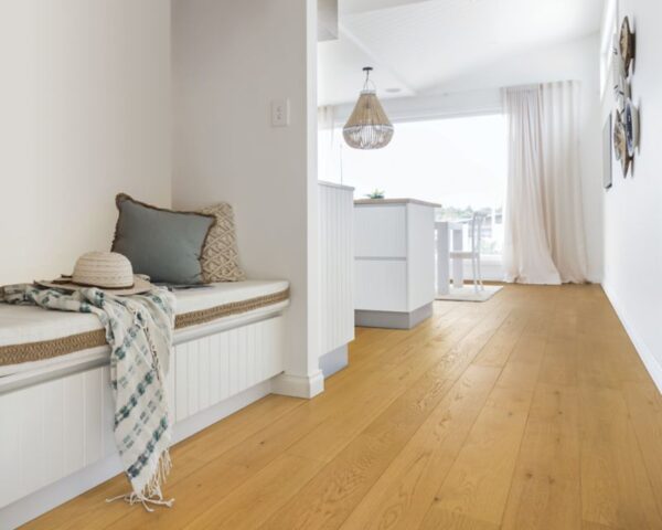 Mohawk TecWood Select Harbor Estates Naturale Oak 7.5" - Image 2